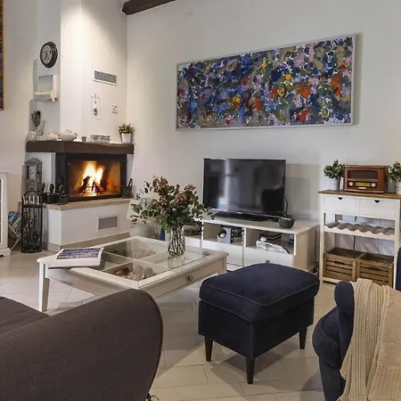 Charming Villa Tinjan